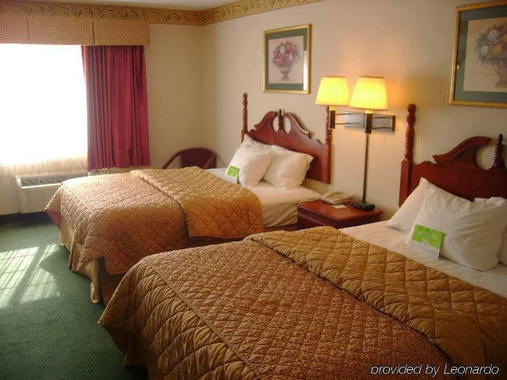 La Quinta Inn By Wyndham Richmond South Esterno foto